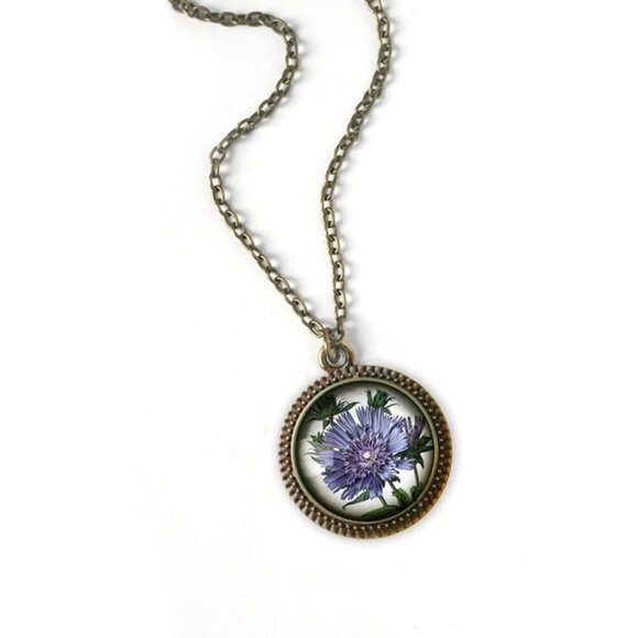 Purple Aster Flower Ornate Pendant Necklace - Antique Cottage Core Jewelry - Picture 4 of 6